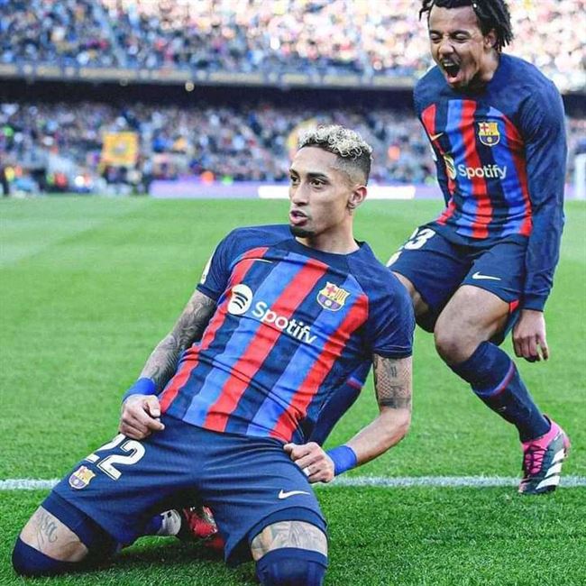 برشلونة يعود لطريق الانتصارات ويفوز على فالنسيا