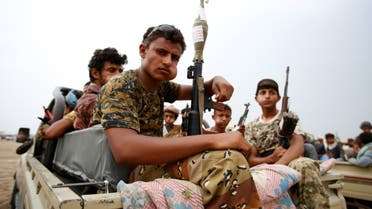 الحوثي يستهدف قرى مكتظة بالسكان بقصف مدفعي بين الحديدة وتعز