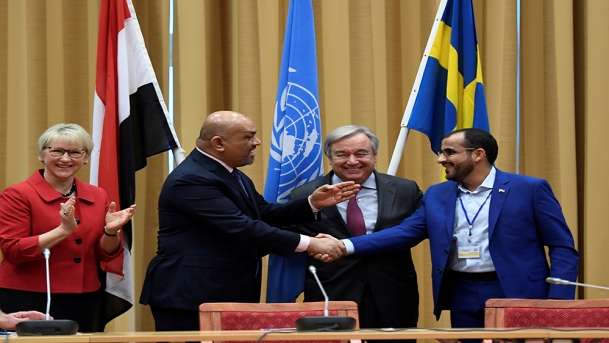 صالح: السلام مع الحوثي استسلام مكتمل الاركان