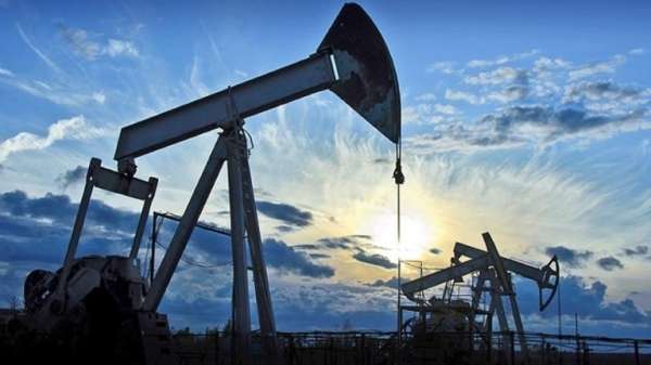هبوط مخزونات النفط الأميركية الأسبوع الماضي بأكثر من المتوقع