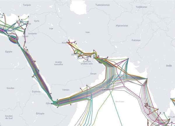 تحذيرات متواصلة.. كابلات الإنترنت في خطر نتيجة هجمات الحوثي في البحر الأحمر