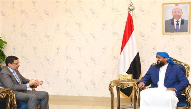 النائب المحرمي يوجه الحكومة بشأن تعزيز الإيرادات واستقرار الصرف وملف الخدمات
