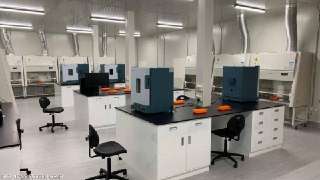 إطلاق ثاني أكبر مختبر بالعالم لفحص كورونا في الإمارات