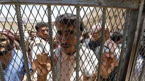الحوثيون يُعرضون 10 آلاف معتقل للخطر المحدق