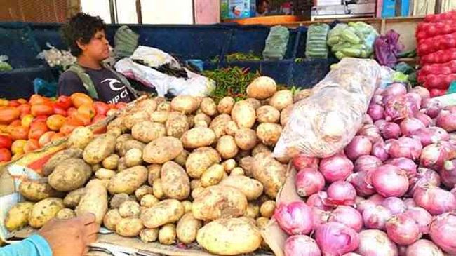 أسعار الفواكه والخضروات تواصل استقرارها في اسواق العاصمة عدن