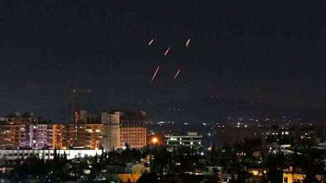 الدفاع الجوي السورية تتصدى لقصف إسرائيلي على العاصمة دمشق