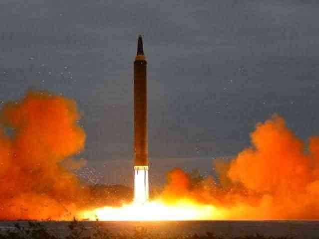 بعد اختتام بايدن جولته الآسيوية.. كوريا الشمالية تطلق صاروخاً بالستياً باتجاه البحر