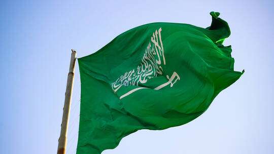 السعودية تطلق خدمة التأشيرة الإلكترونية بـ7 دول