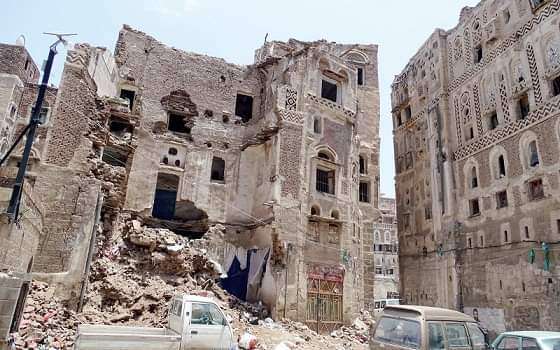 انهيار منزل تاريخي في مدينة صنعاء القديمة