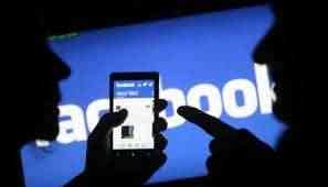 فيسبوك تنقلب على حظر مارس وتسمح بإعلانات  الأقنعة غير الطبية
