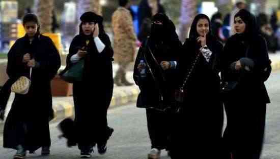 السعودية تصدر قرار جديد بشأن كشف شعر المرأة والعنق في البطاقة