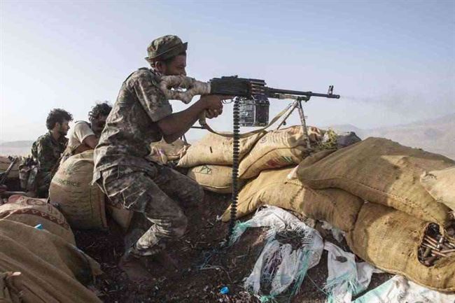 اندلاع معارك طاحنة في مأرب وهجوم في تعز.. الحوثي يضرب هدنة هانس