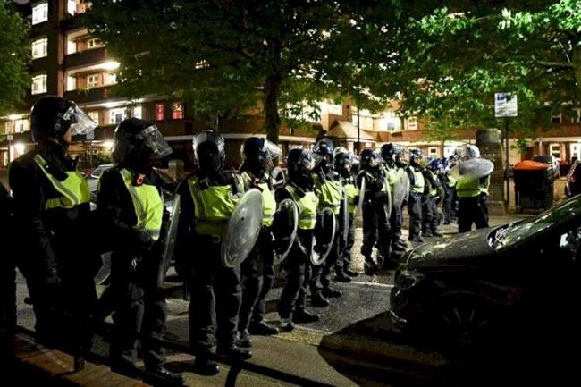 حفل موسيقي في لندن يتحول إلى اعمال عنف.. وإصابة 7 من افراد الشرطة