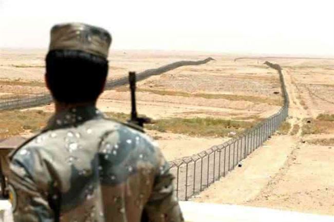 حرس الحدود يضبط 100 يمني حاولوا التسلل إلى السعودية