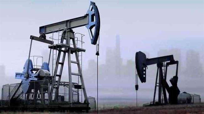 أسعار النفط تقلص مكاسبها.. وتبدأ الأسبوع على انخفاض