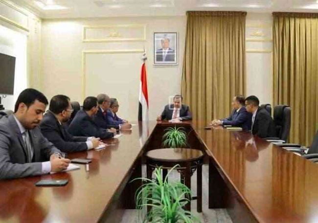 عبدالملك يلتقي المجلس الانتقالي لتشكيل الحكومة الجديدة في الرياض