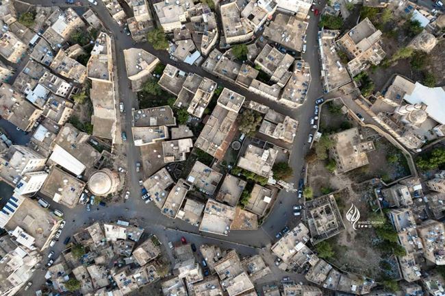 مقتل شخص وإصابة آخر بقصف حوثي استهدف حي سكني بتعز