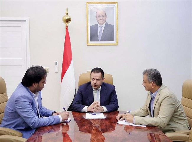 الخطة تجمع رئيس الحكومة مع وزيري الدولة والكهرباء في عدن