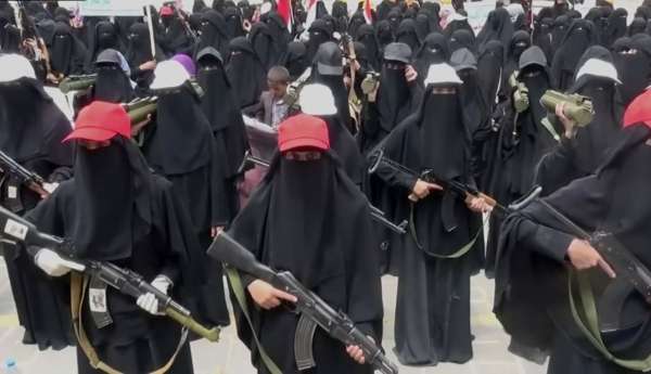 زينبيات الحوثي يخطفن نساء بعد اقتحامها مركزا لتحفيظ القرآن في صنعاء