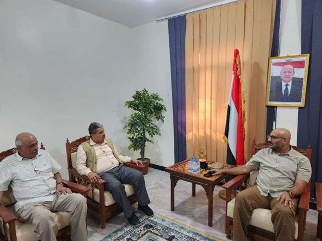 العميد طارق صالح يشدد على حماية أراضي الدولة والأوقاف