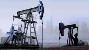 النفط يرتفع مع توقف إنتاج أمريكي بسبب اعصار وانخفاض المخزونات