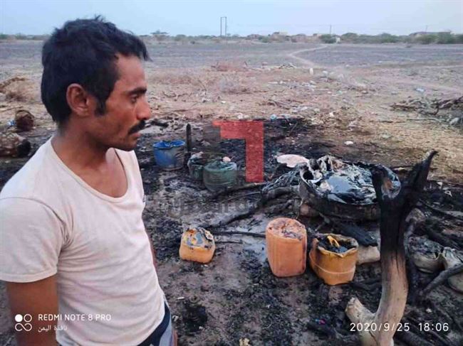 خاص بالصور .. الحوثي يحرق منزل مواطن في حيس ويشرده وأسرته للمرة الثانية 