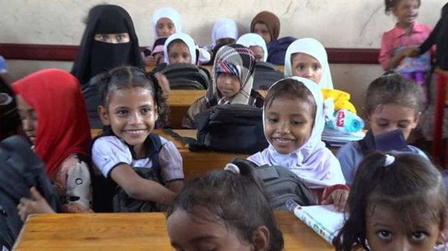 خلية صالح تدشن مشروع الحقيبة المدرسية في ذو باب المندب والخوخة