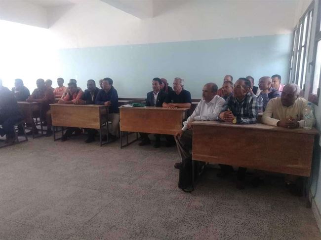 إضراب شامل في مدارس تعز تنديدا بتدهور أجور المعلمين