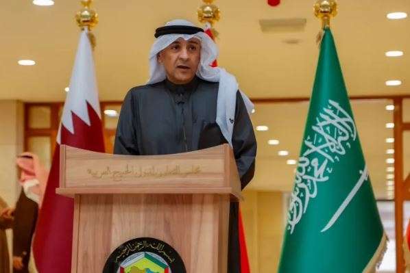 التعاون الخليجي يشيد بجهود السعودية وعُما لإيجاد حل سلمي للأزمة اليمنية