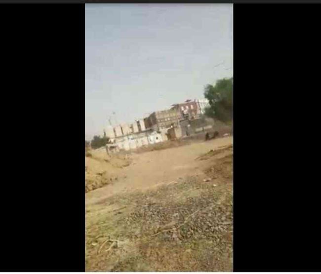 شاهد.. فيديو يوثق إعتداء حوثي على حرم جامعة صنعاء