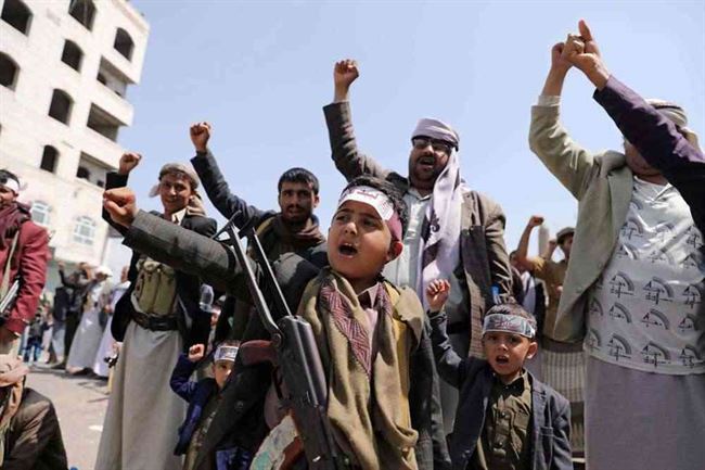 الحوثيون يسيطرون بالسلاح ويتحصّنون بنشر الجهل والأمية