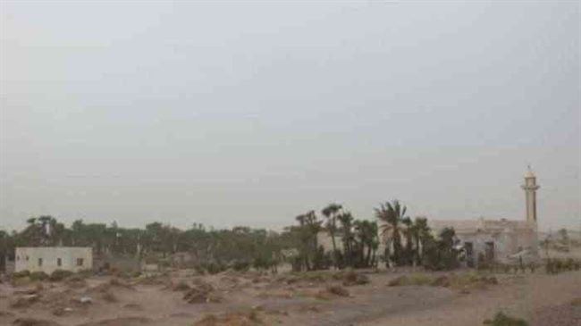 قصف حوثي مروع على المناطق السكنية في الجبلية بالحديدة