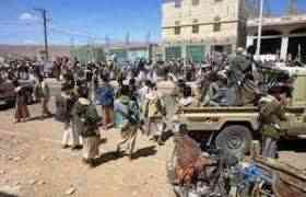 إصابة القيادي الحوثي العماد ومقتل مرافقه باشتباكات مسلحة في عمران