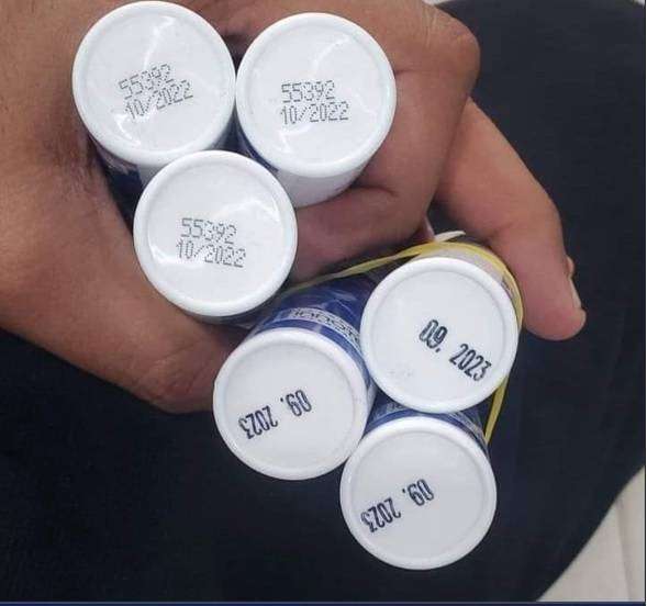 الحوثي يغرق صنعاء بأدوية منتهية الصلاحية.. تُباع في البقالات بينها ومنشطات جنسية