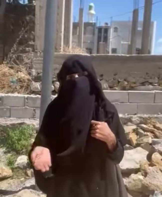زوجة شهيد عليمي تناشد الرئاسي بعد الاعتداء عليها بعنف من قائد لواء إخواني بتعز