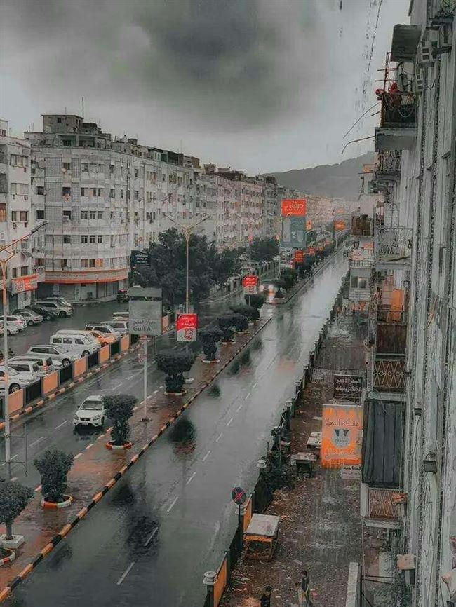 إعلان أمني بعدن يحذر جميع المواطنين والعسكريين وسائقي الدراجات من يوم الأحد القادم