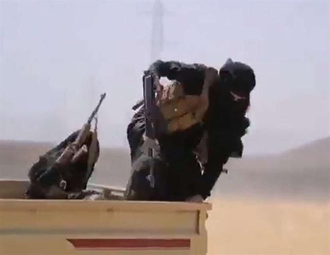 قيادية زينبية تستغل غياب مواطن خارج اليمن لتقتحم منزله مع 3 مسلحين