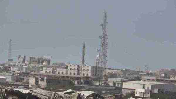 قصف حوثي عنيف على قرى الجاح في بيت الفقيه
