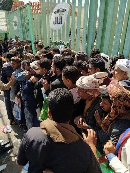 عقب إعلان سعودي.. مئات الشباب بصنعاء في طريقهم الى السعودية (صور)