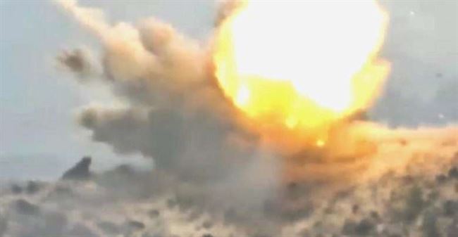 دك أهداف حوثية وإسقاط طائرة مفخخة في الحديدة .. فيديو 