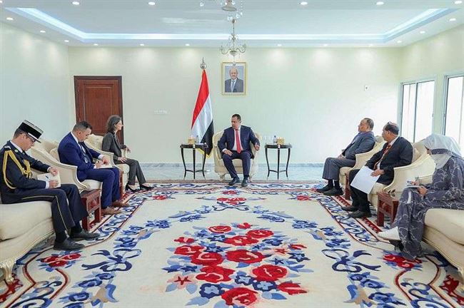 سفيرة فرنسا تصل عدن.. وتقدم هذا الوعد لرئيس الوزراء اليمني