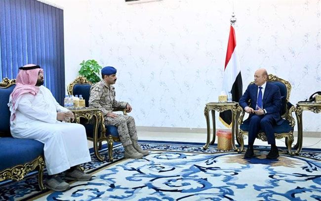 وفد من قيادة القوات المشتركة يصل عدن ويلتقي العليمي