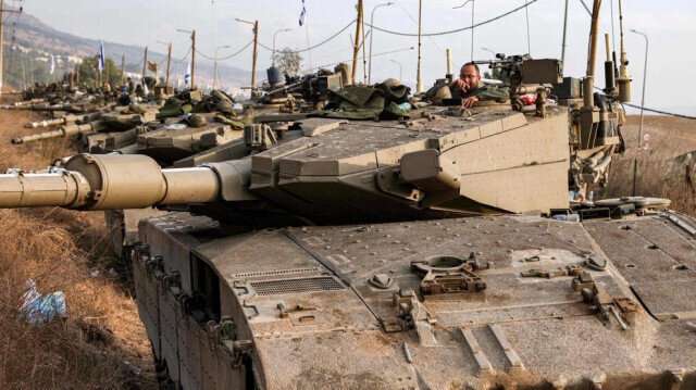 هلع وخوف بين النازحين.. الدبابات الإسرائيلية تقصف مستشفى القدس من مسافة 20 متر