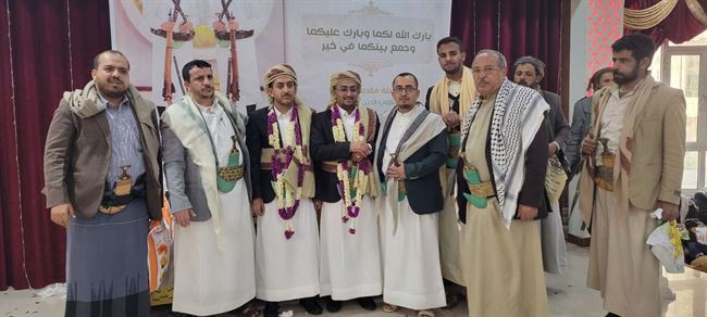 قيادات حوثية تشارك في حفل زواج نجل القيادي الإصلاح المختطف محمد قحطان