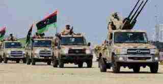 الجيش الليبي يتقدم ويغلق الممر البحري أمام السفن التركية