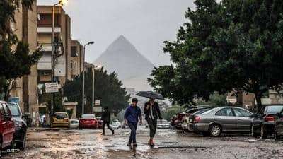أمطار غزيرة تضرب القاهرة والجيزة منذ مطلع الفجر