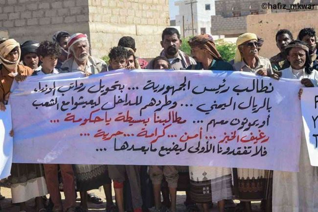 إستدل بآية قرأنية .. ابن الوزير يوجه رسالة نارية إلى السلطات اليمنية بشأن الجوع