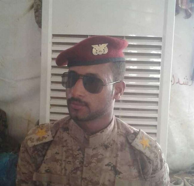 الحوثي يستهدف قائد عسكري كبير بالقناصة جنوب البلاد.. إسم الشهيد