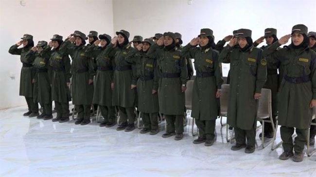 أول سرية شرطة نسائية تشهد المخا تخرجها