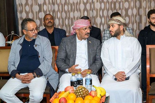 صالح يقدم في دبي واجب العزاء بوفاة وزير الاتصالات